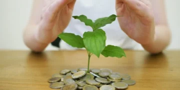 SNME11 paga dividendos de 1,14% e faz compra milionária de outro FII