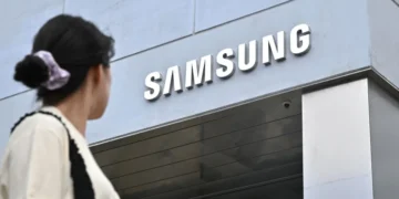Samsung fecha contrato de US$ 16,5 bilhões para fornecer chips de inteligência artificial à Tesla