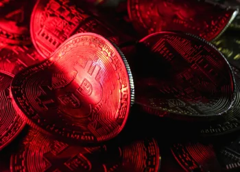 Investidor anônimo movimenta bitcoins inativos desde 2011 e obtém lucro superior a R$ 2,5 bilhões
