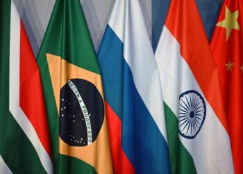 BRICS cria sistema de pagamento mundial baseado no Pix para diminuir a dependência do dólar
