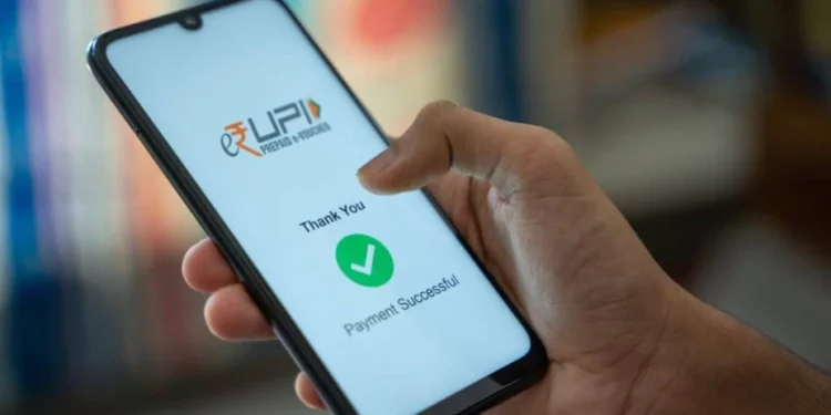 Brasil e Índia estão analisando a possibilidade de integrar o Pix ao UPI, com o objetivo de estabelecer uma rede de pagamentos instantâneos entre os dois países sem a necessidade de converter para dólar