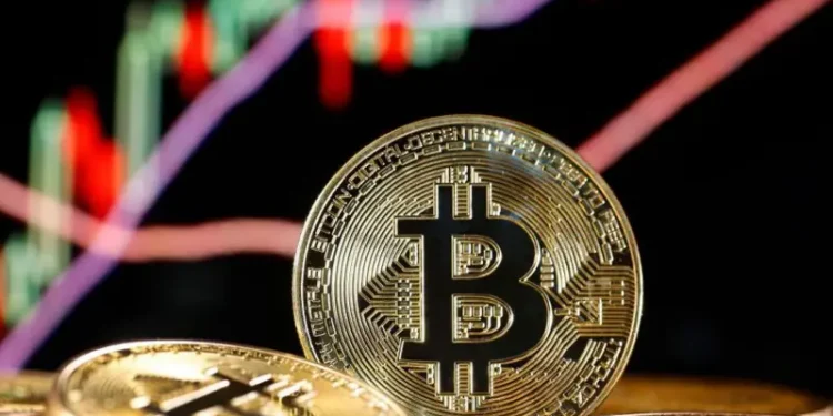 Bitcoin em 15 de agosto de 2025: Consolidação após recorde histórico e cenário de cautela