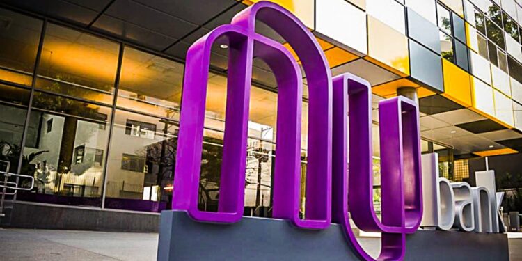 O fundador do Nubank vendeu mais de 435,6 milhões de dólares em ações do banco
