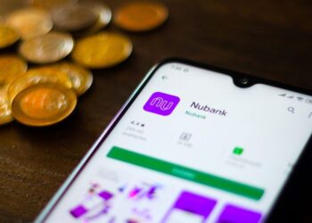Nubank simplifica a obtenção de crédito para trabalhadores CLT
