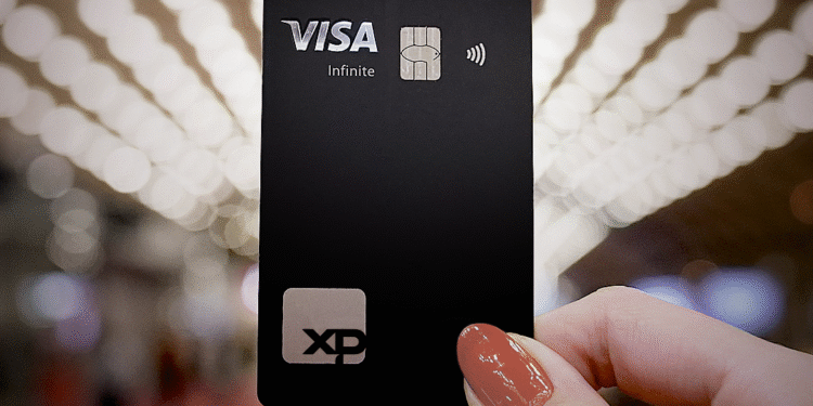 XP apresenta cartão temático da NFL em edição limitada