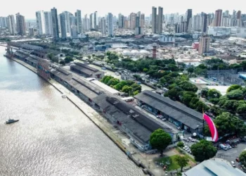 Brasil exige que países cumpram as metas climáticas a tempo, afirma CEO da COP30