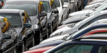 Hertz iniciará a venda de veículos usados por meio da Amazon nos Estados Unidos