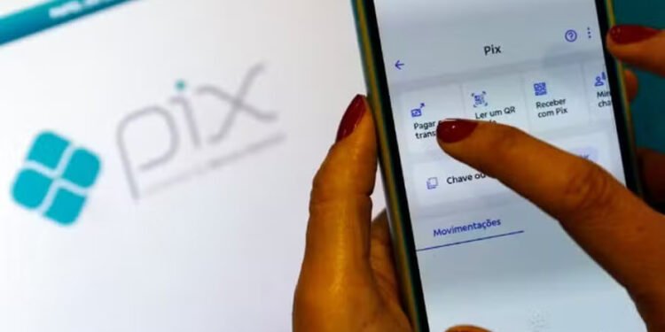 Mercadante: Pix é uma inovação tecnológica, não uma questão comercial com os EUA