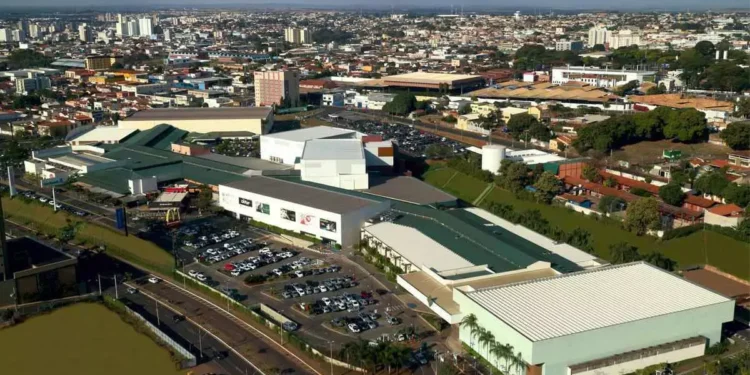 O fundo imobiliário HSML11 expande sua participação em um shopping na região metropolitana de São Paulo