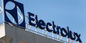 A Electrolux aplica R$ 700 milhões em uma fábrica no Paraná, sendo esse o maior investimento da companhia na América Latina