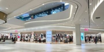 PMLL11: fundo imobiliário de shopping apresenta aumento no lucro em agosto