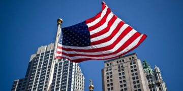Gestor afirma que a inflação nos EUA pode voltar a acelerar devido à redução das taxas de juros, à desvalorização do dólar e às tarifas