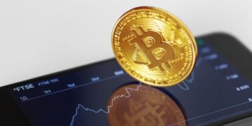Com indícios de redução das taxas de juros nos Estados Unidos, o Bitcoin está se aproximando da marca de US$ 120 mil