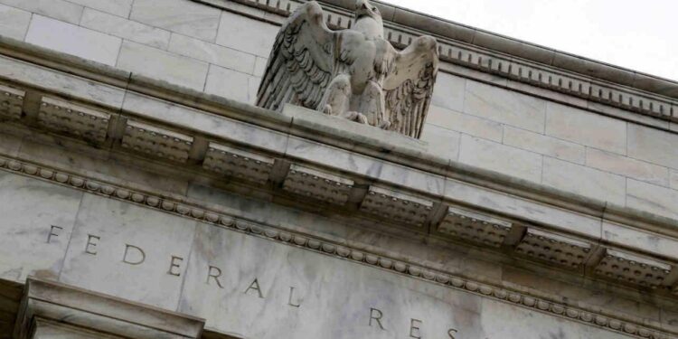Fed opta por reduzir os juros em 0,25 p.p pela primeira vez em 2023