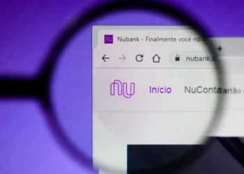 Nubank possibilita a conversão de mensagens do WhatsApp em PIX; descubra como realizar esse procedimento
