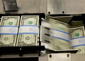 Na próxima segunda-feira, o Banco Central realizará dois leilões de dólar ao mesmo tempo