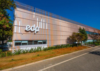 EDP negocia linha de transmissão do litoral Sul por R$ 510 milhões