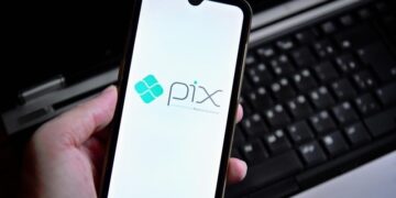 A Receita Federal emitiu um alerta sobre uma falsa informação relacionada ao monitoramento de Pix