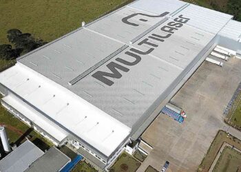 Grupo Multi negocia venda de empresa pet por R$ 15 milhões