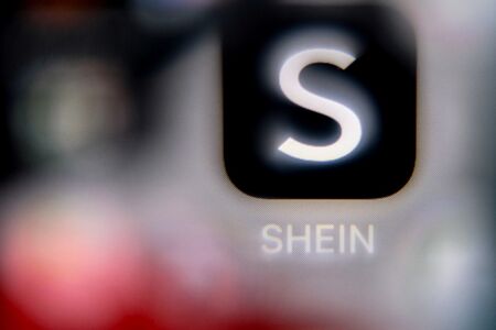 Shein pretende inaugurar suas primeiras lojas físicas na França