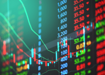 Ibovespa cai aguardando prévia da Vale (VALE3); dólar aumenta para R$ 5,39