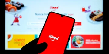 iFood e Prosus apresentam novo modelo de inteligência artificial, e a taxa de conversão de vendas aumenta em 66%