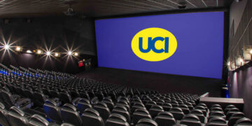 A Paramount está em negociações para vender a rede de cinemas UCI no Brasil