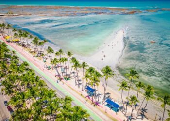 De acordo com o IBGE, Ceará é o segundo destino onde os turistas gastam mais durante a viagem