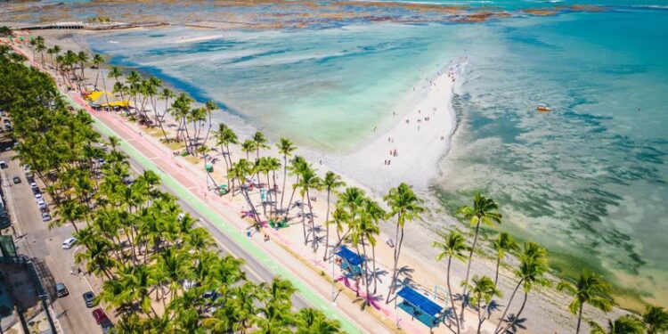 De acordo com o IBGE, Ceará é o segundo destino onde os turistas gastam mais durante a viagem