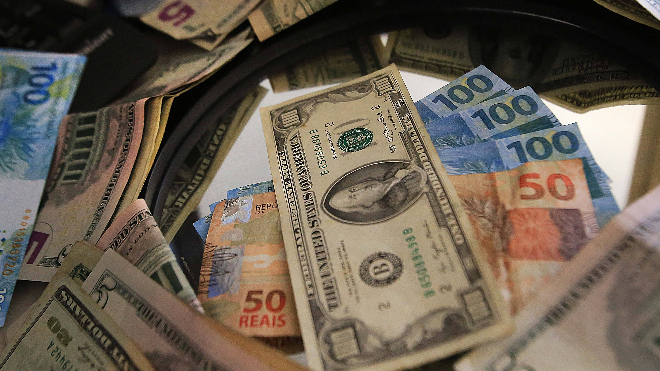 Lagarde: interesse pelo dólar diminuiu um pouco e há possibilidade de maior desvalorização