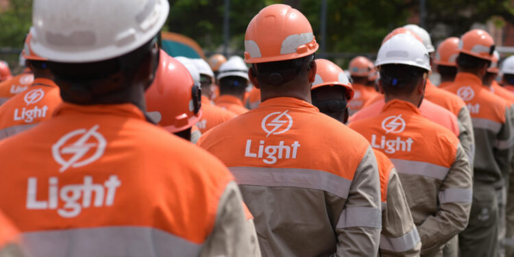 Aneel aprova proposta para renovar o contrato de distribuição da Light