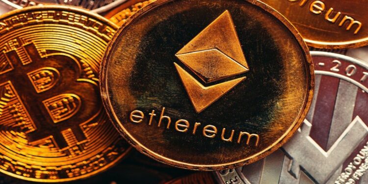 ETFs spot de Bitcoin e Ethereum registraram saídas combinadas de US$ 437 milhões, de acordo com a The Block