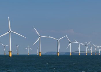 Ceará contará com R$ 22 bilhões em novos parques de energia solar e eólica para fornecer energia a data centers