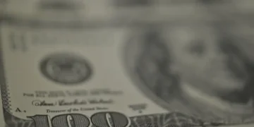 Ibovespa encerra em alta com informações dos EUA; dólar cai