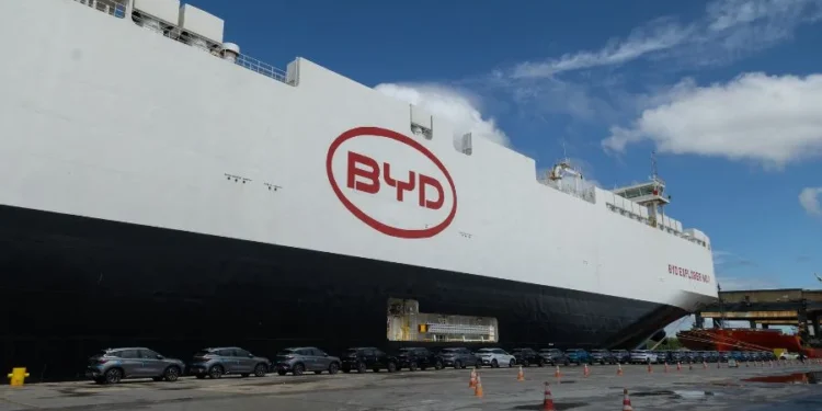 Com a redução dos incentivos ao setor, a BYD observa uma diminuição nas vendas na China