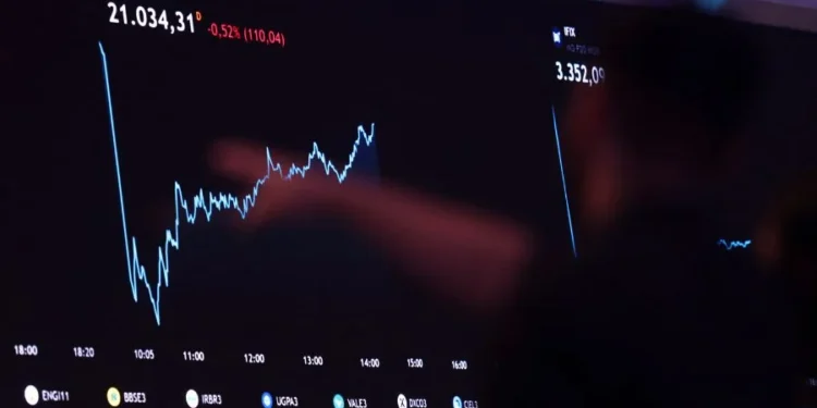 A valorização do Ibovespa em dólar ultrapassou 50% no ano