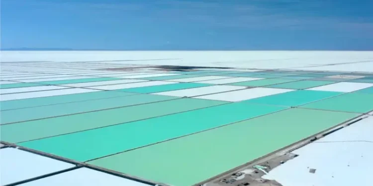 Chile cria uma grande empresa para a extração de lítio no Deserto do Atacama