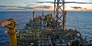A Shell firma contrato com a Valaris para utilização de sonda marítima no projeto Orca