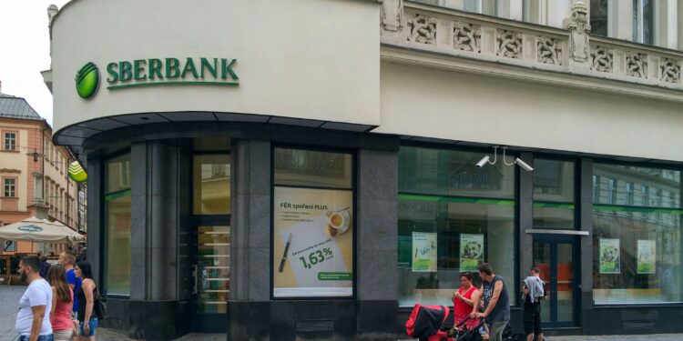 A mineradora de bitcoin Intelion Data recebeu o primeiro empréstimo garantido por criptomoedas da Sberbank, uma instituição financeira russa