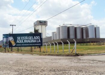 Heineken encerra atividades de fábrica no Ceará e demite funcionários um dia após capacitação