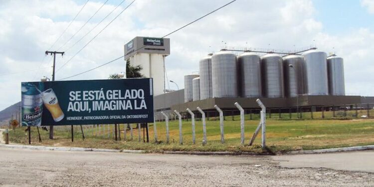 Heineken encerra atividades de fábrica no Ceará e demite funcionários um dia após capacitação