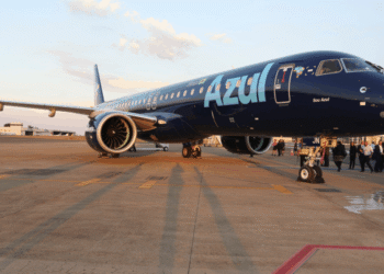Após uma significativa diluição devido à nova oferta de ações, a Azul (AZUL54) encerrou o dia com uma queda de 26%
