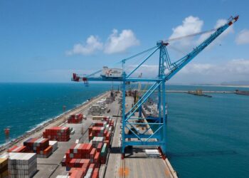 A construção da refinaria de R$ 5 bilhões no Pecém deve começar no início de 2026