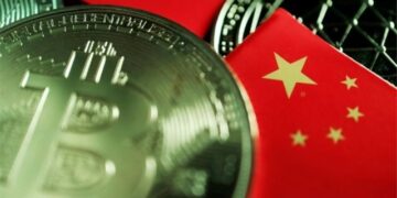 Banco Popular da China (PBoC) intensifica a proibição de criptomoedas e emite alerta sobre os perigos das stablecoins, causando um novo impacto no mercado asiático
