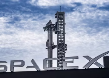 A venda de ações da SpaceX aumenta a avaliação da empresa para US$ 800 bilhões