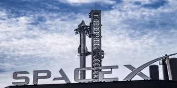 A venda de ações da SpaceX aumenta a avaliação da empresa para US$ 800 bilhões