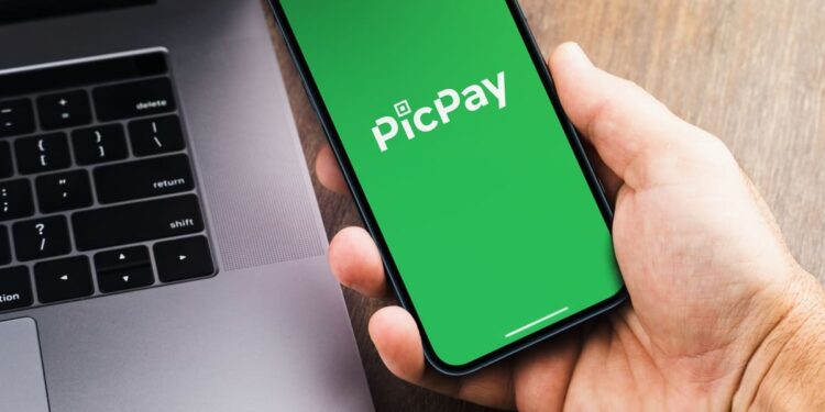 PicPay avança no segmento PJ e apresenta uma solução que converte celulares em máquinas de pagamento