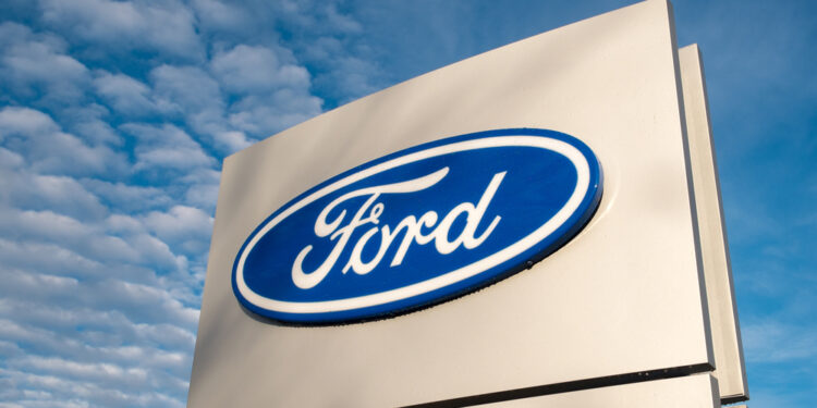 Ford admite uma redução de US$ 19,5 bilhões, mas especialistas atenuam o efeito