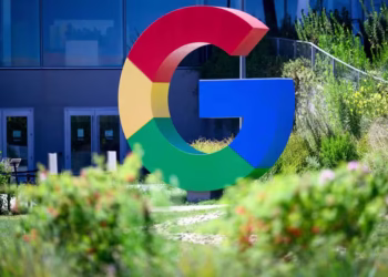 Após um possível risco à saúde dos usuários, o Google excluiu alguns de seus resumos produzidos por inteligência artificial