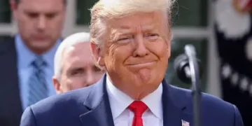 Trump afirma que orientou “representantes” a adquirir US$ 200 bilhões em títulos hipotecários